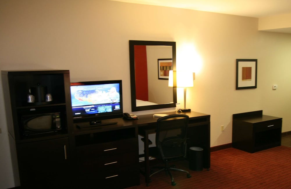 Hampton Inn & Suites Lebanon - photo 28