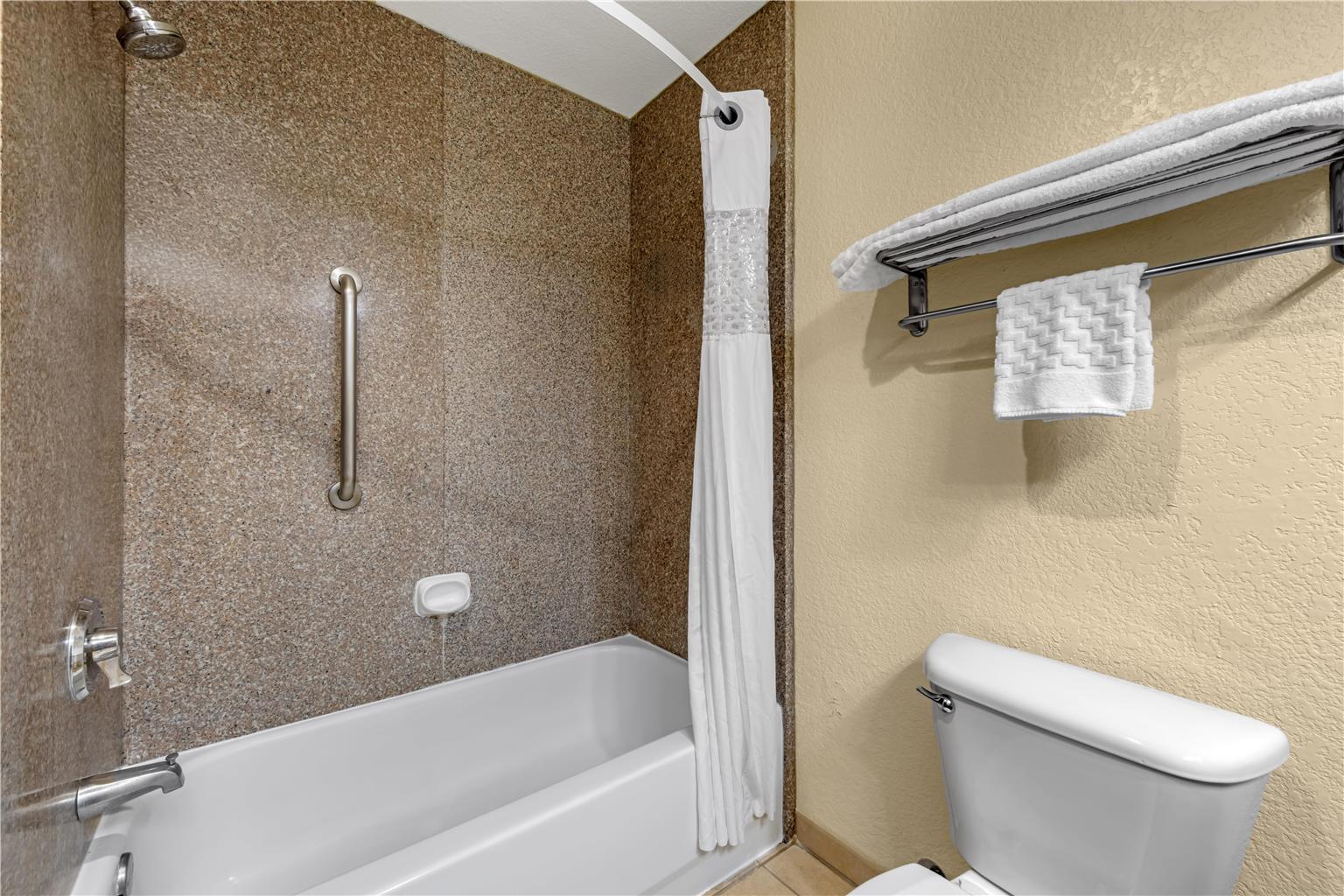 Best Western Plus Shamrock Inn & Suites - photo 38
