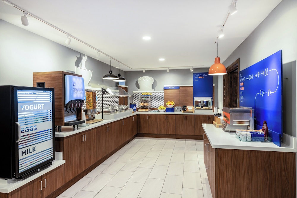 Holiday Inn Express Hotel & Suites Missoula by IHG - photo 40