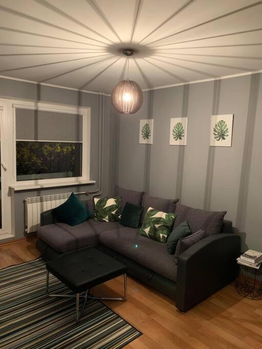 Quiet and comfortable apartment with parking for a nice stay for two one or a couple guests with a child