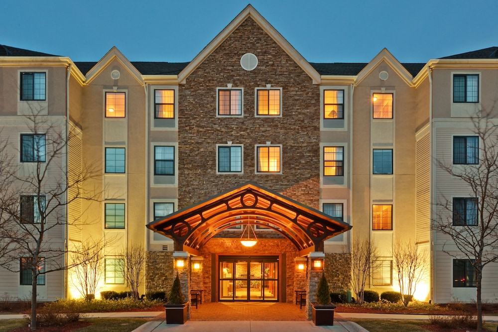 Staybridge Suites Chicago Glenview by IHG — hotel in Glenview