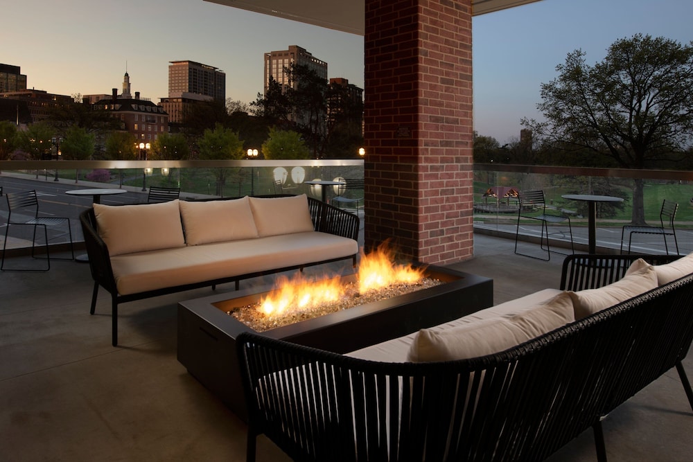 Residence Inn St. Louis Clayton - photo 21