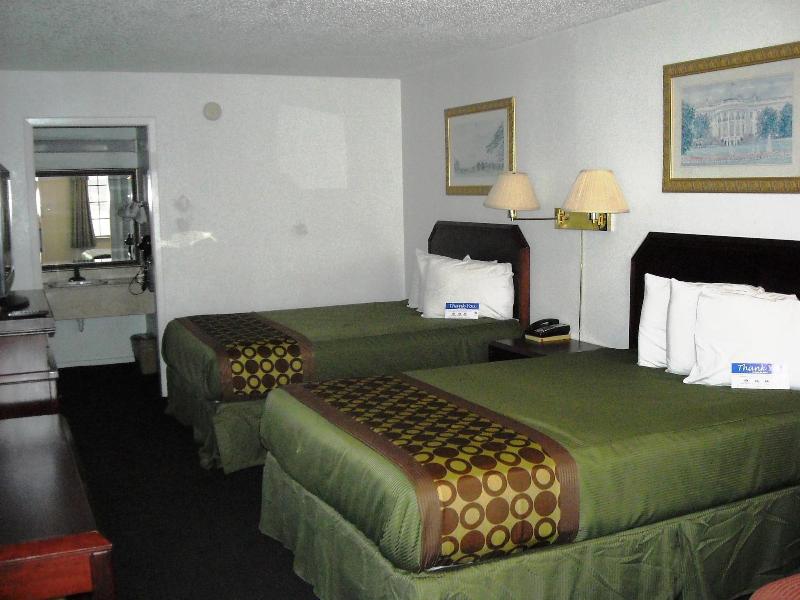 Americas Best Value Inn Bonham - photo 24