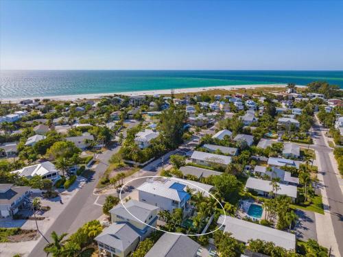 The James — Anna Maria — photo 2