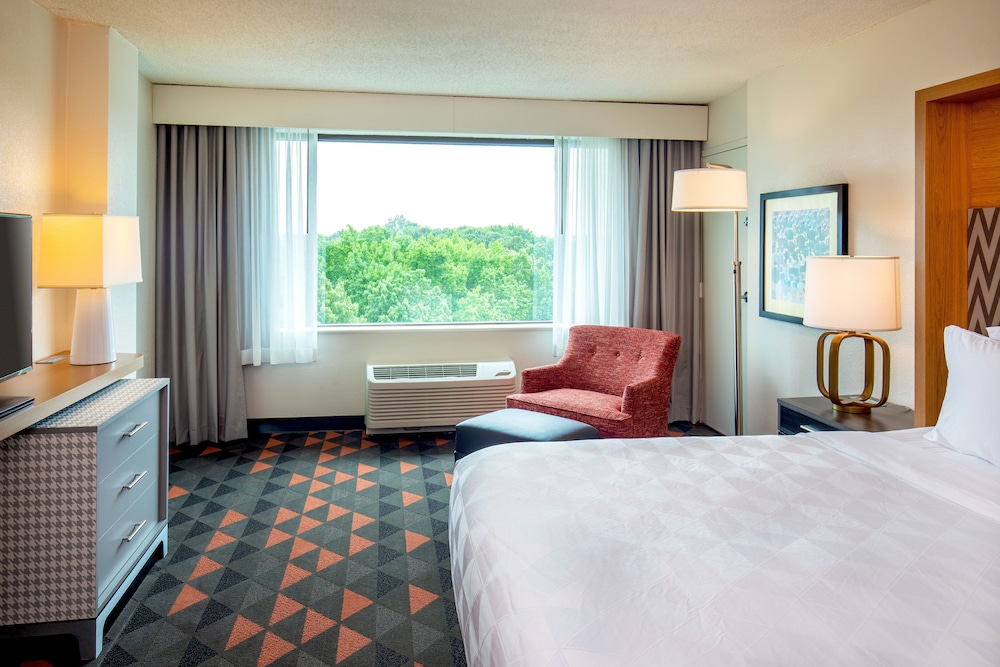 Holiday Inn Newport News Hampton by IHG - photo 10