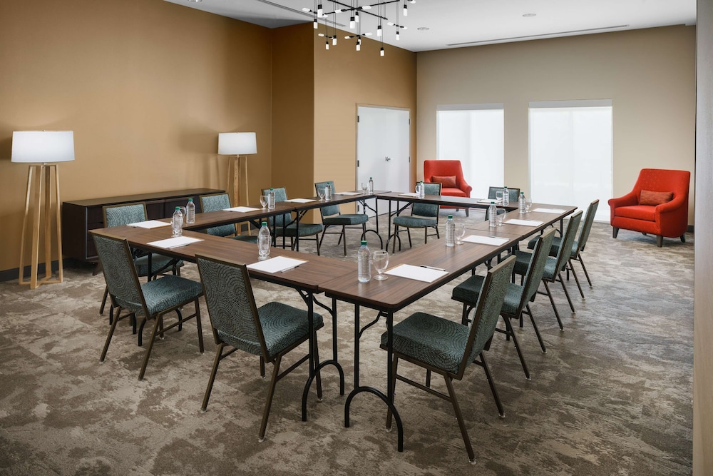 Hilton Garden Inn Apopka City Center - photo 33