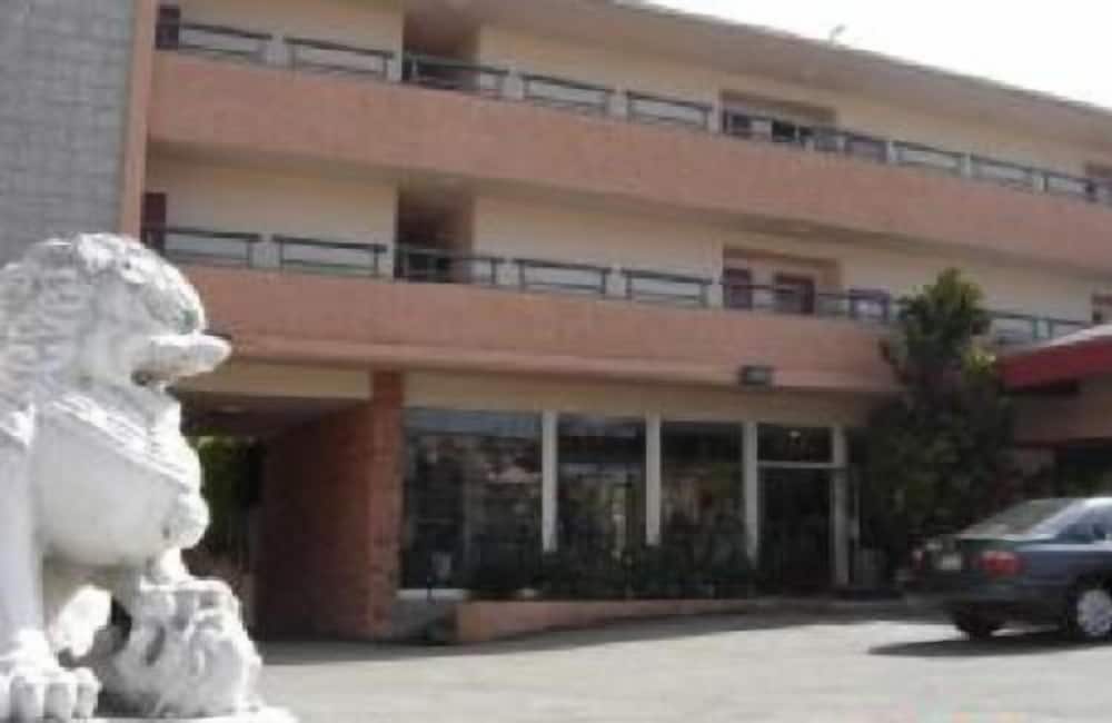 Royal Century Hotel - photo 31
