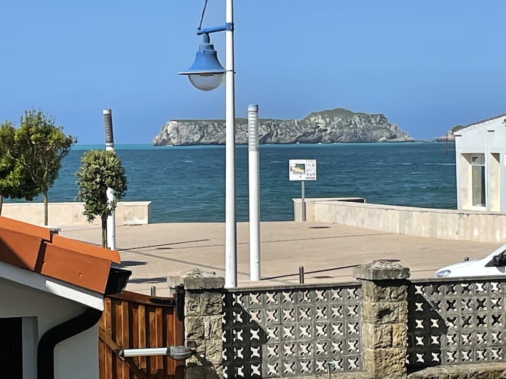 La Playa - carbon neutral hotel in Suances