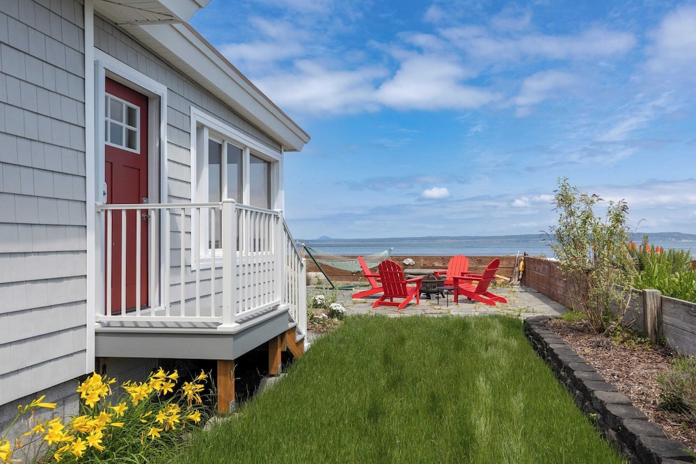 Harrington Hideaway by Avantstay Beach Access - photo 2