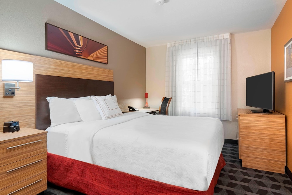 TownePlace Suites by Marriott Savannah Midtown - photo 7