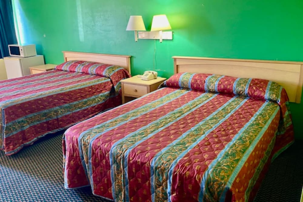 Red Carpet Inn & Suites Lima - photo 35