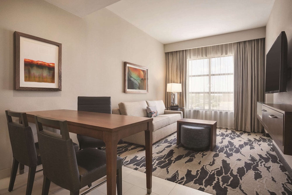 Embassy Suites by Hilton McAllen Convention Center - photo 21