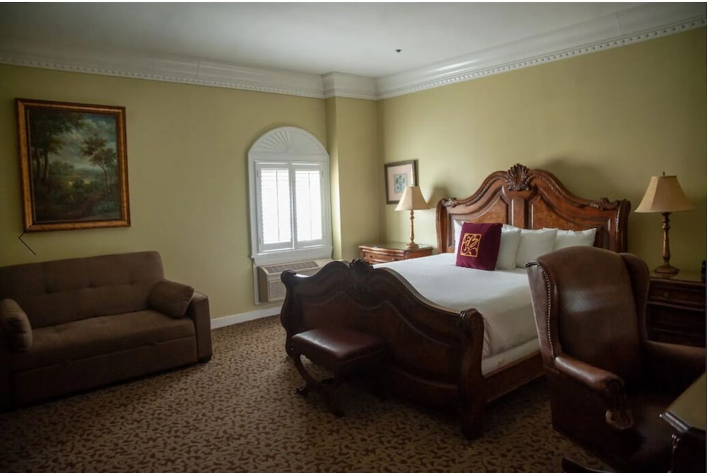 The Blennerhassett Hotel - photo 21