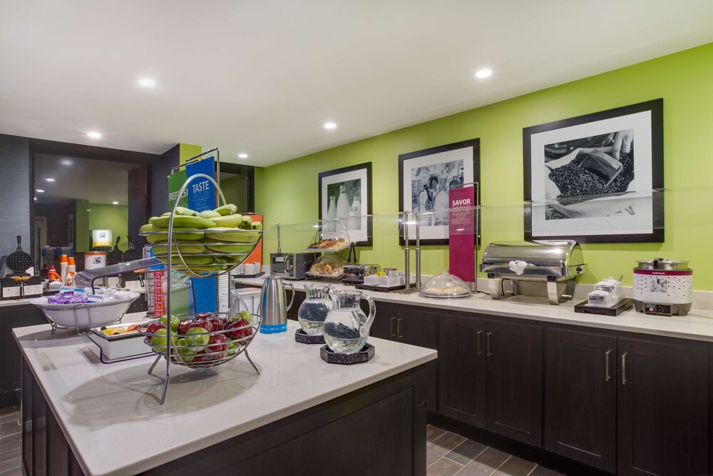 Hampton Inn Norcross - photo 35