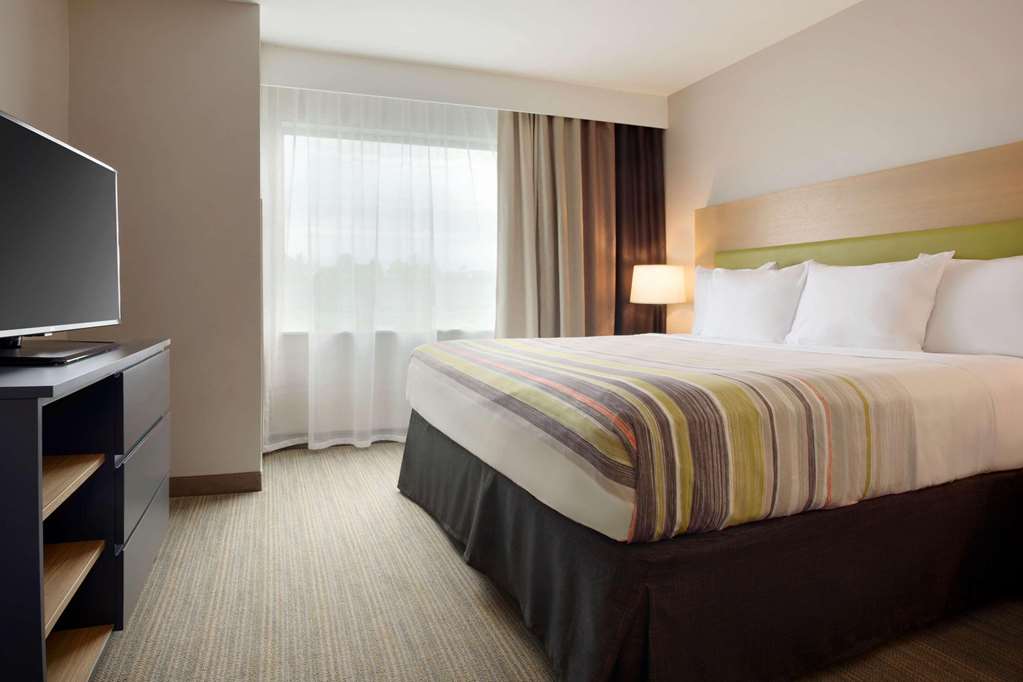 Country Inn & Suites by Radisson Asheville River Arts District - photo 7