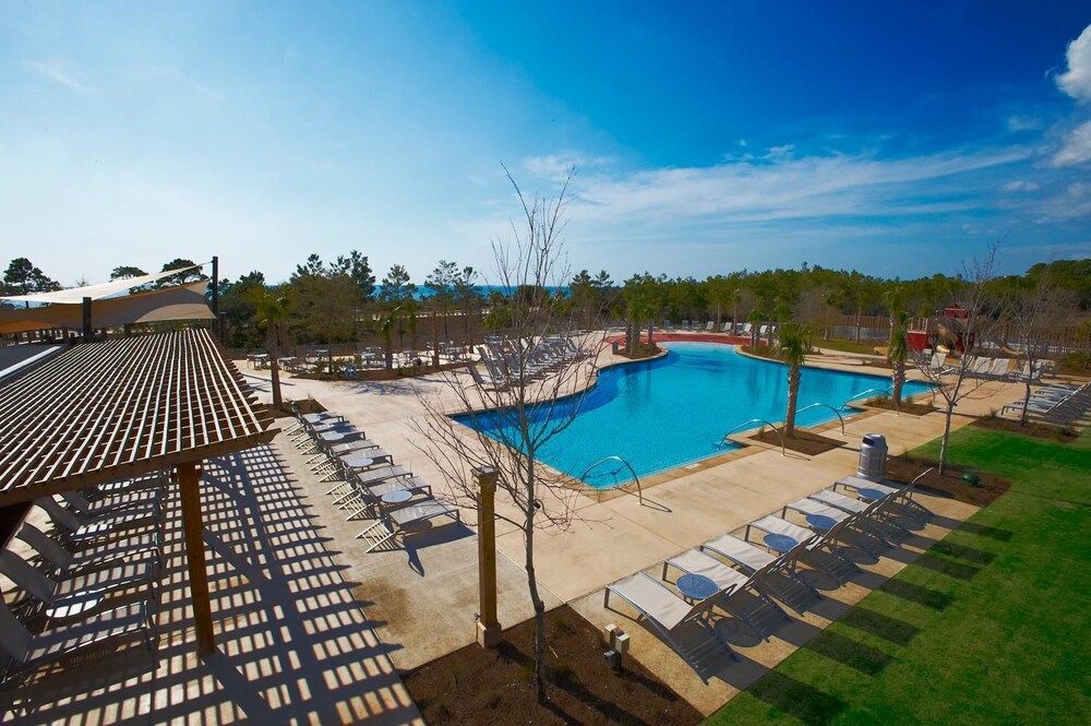Captain Morgan — 4-Star Luxury Hotel in Port Saint Joe, United States