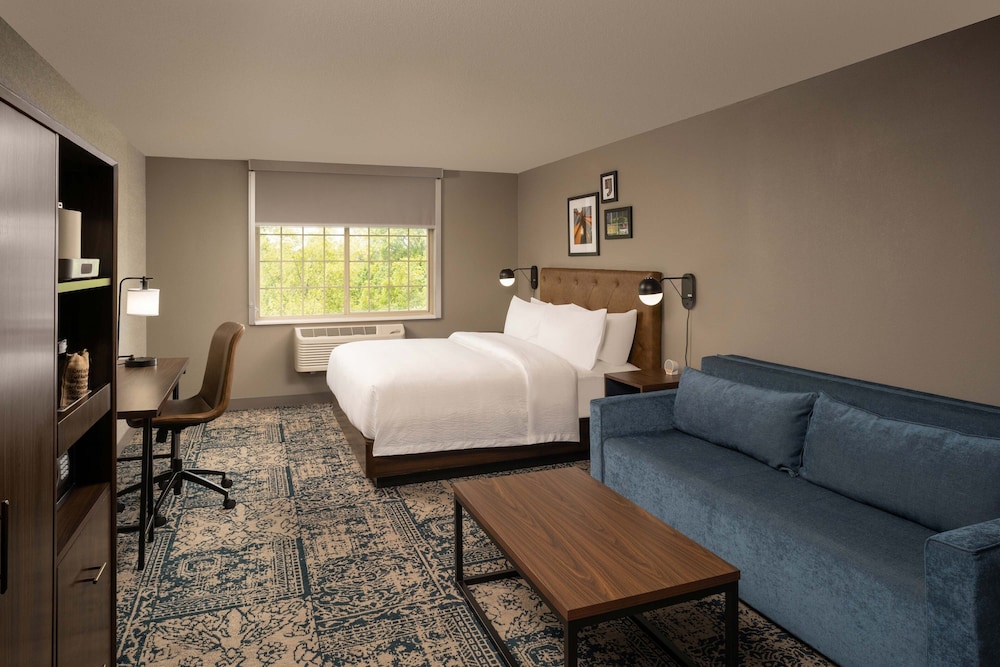 Four Points by Sheraton Chicago Schaumburg - photo 2