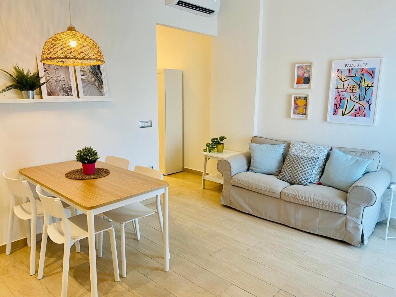 Modern City Apartment — 4-Star Luxury Hotel in Modena, Italy