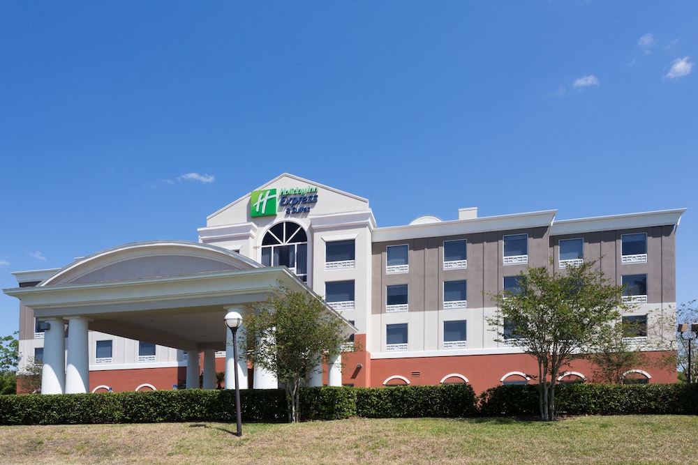 Holiday Inn Express Hotel & Suites Tampa Fairgrounds Casino by IHG - photo 53