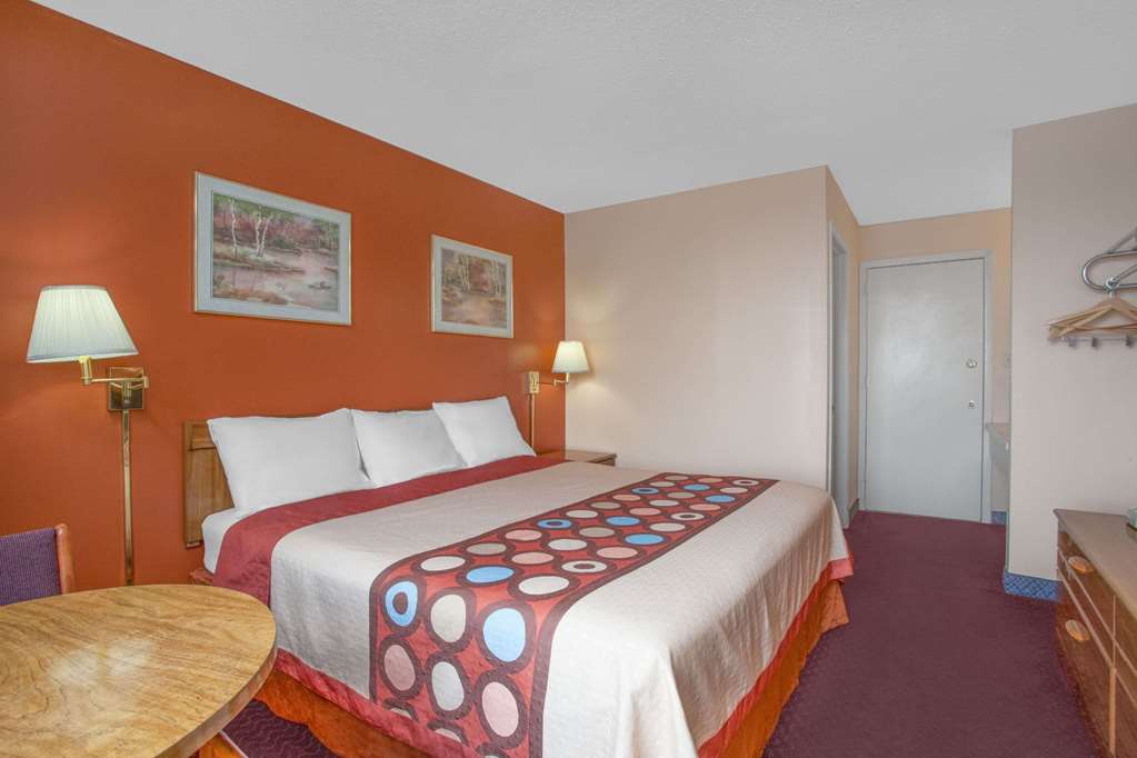 Super 8 by Wyndham Carlisle North - photo 6