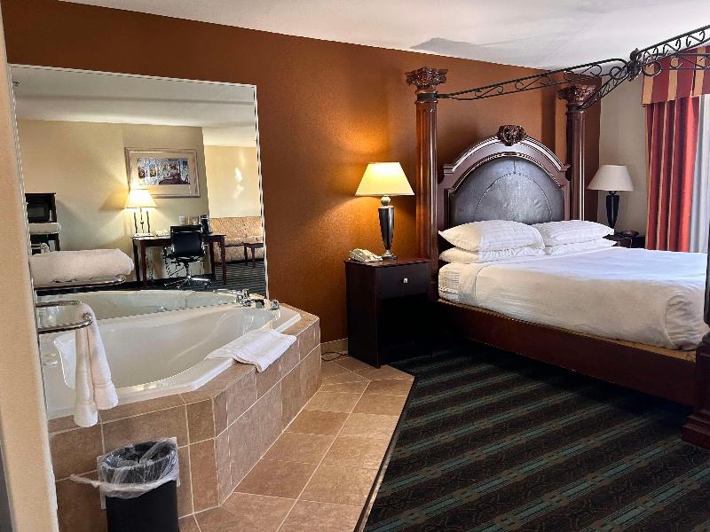 Holiday Inn Express Leesville - photo 25