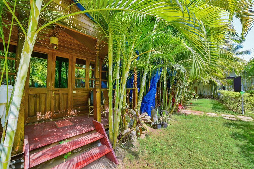 Oyo 26690 Neptune Point Premium Cottages — Kankon