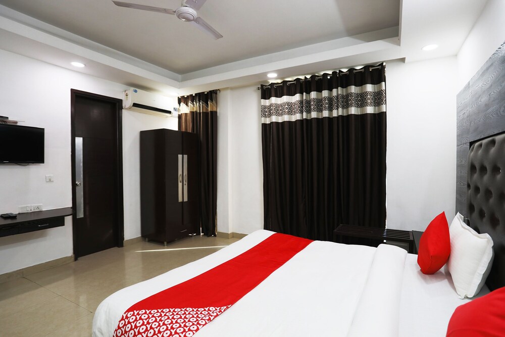 OYO 567 Hotel Lime Tree Hospitality