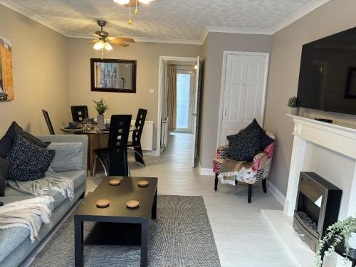 Cosy Corner 2 beds free parking next to Southampton General Hospital — 4-Star Luxury Hotel in Southampton, United Kingdom