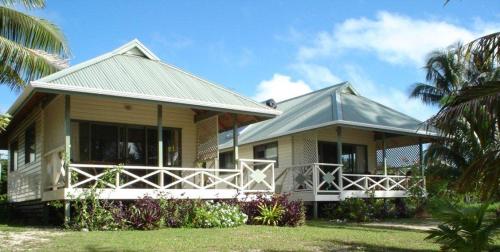 Paparei Beachfront Bungalows Aitutaki — Unknown City