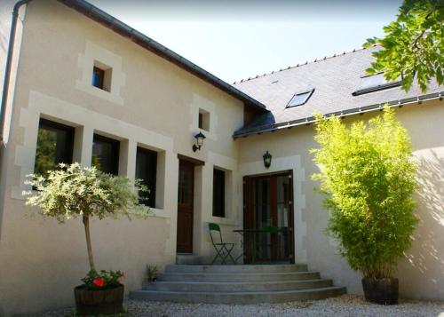 Maison familiale charmante à Denée avec jardin et loisirs — 4-Star Luxury Hotel in Saint-Lambert-La-Potherie, France