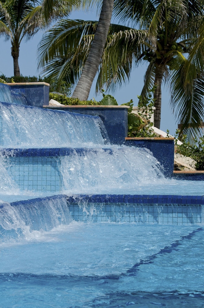 Grand Fiesta Americana Coral Beach Cancun All Inclusive