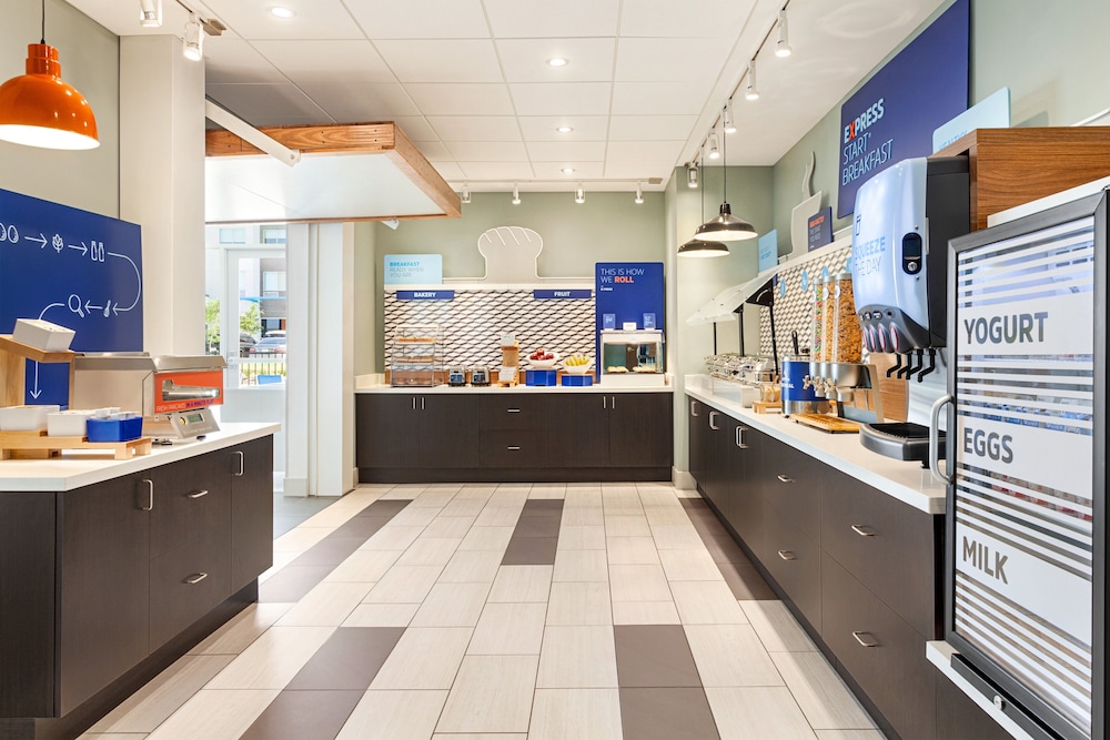 Holiday Inn Express & Suites Austin North Pflugerville by IHG - photo 41