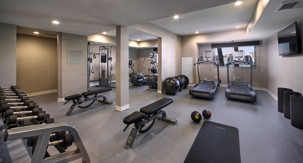 Marina del Rey Hotel - photo 29