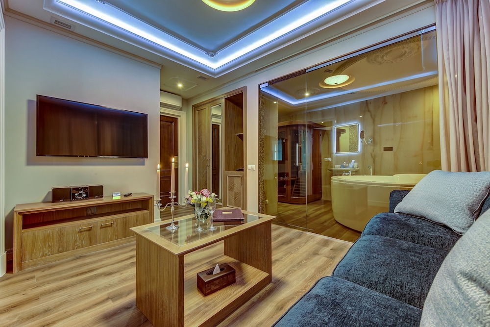Premium — 5-Star Luxury Hotel in Saint Petersburg, Russia