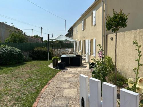 Les Tremieres pet-friendly hotel Le Thou