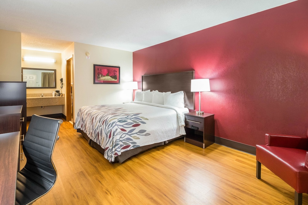 Red Roof Inn Clarksville - photo 5