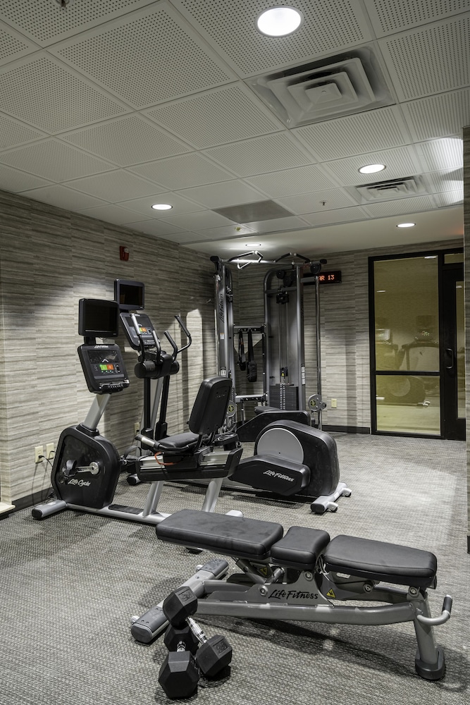 Courtyard by Marriott Cleveland Willoughby - photo 22