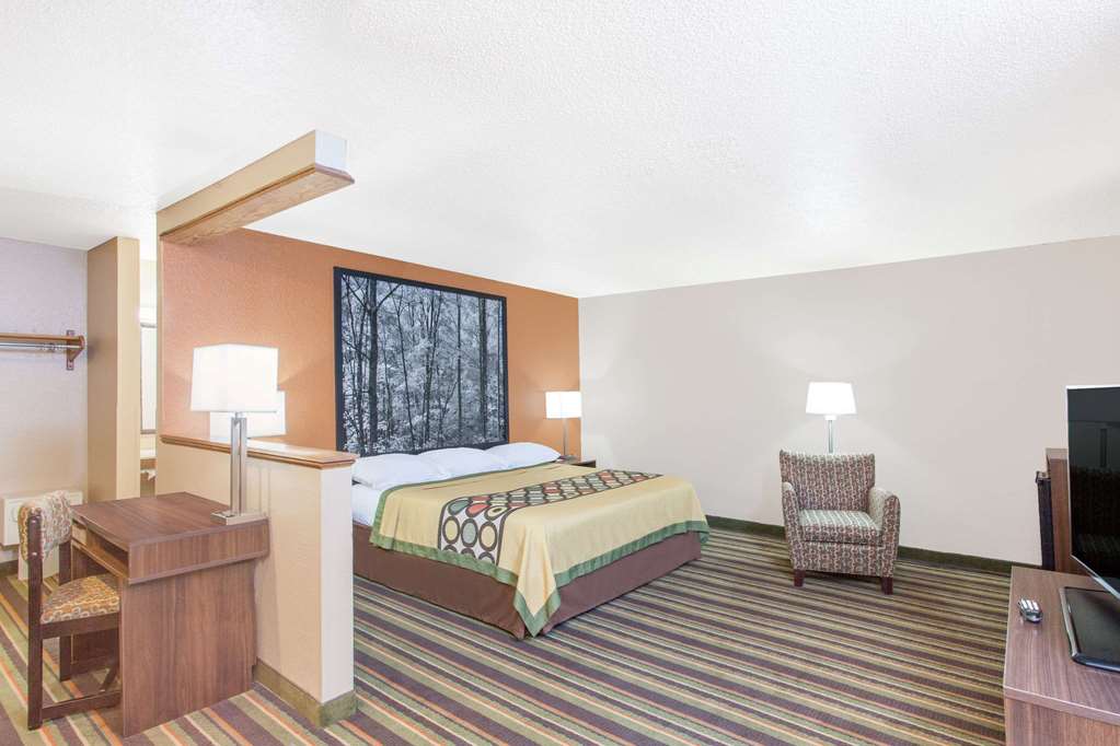 Super 8 by Wyndham Norton VA - photo 14