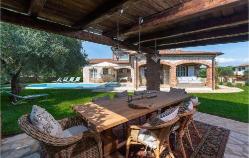 Villa Novel — 5-Star Luxury Hotel in Visignano, Croatia