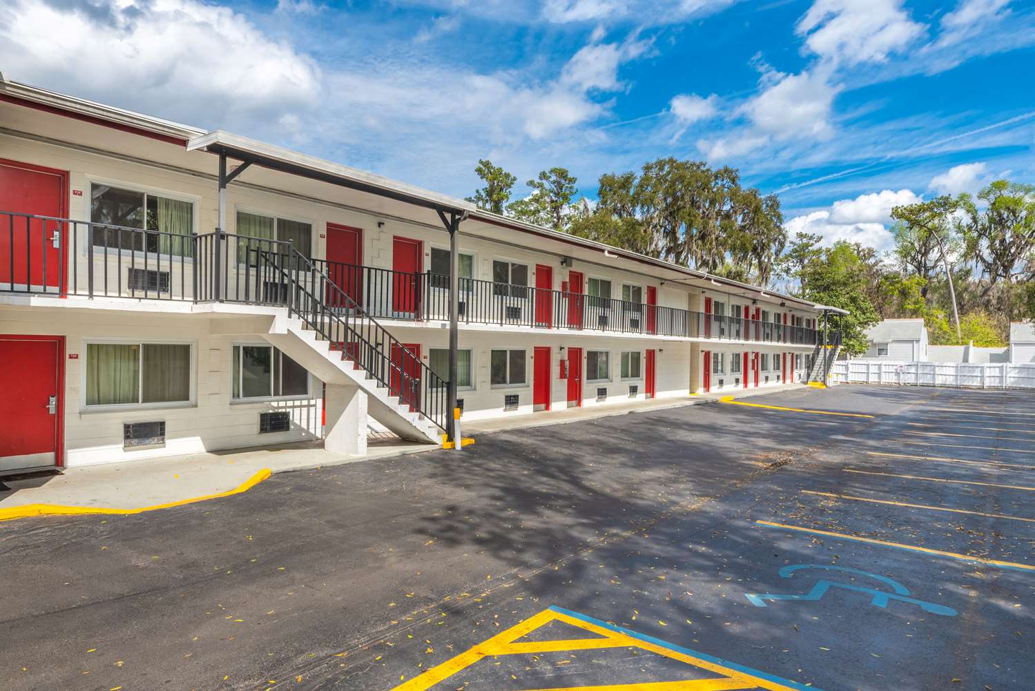 Travelodge by Wyndham Gainesville - photo 20