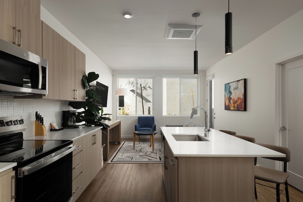 Sentral Alloy Midtown - photo 13