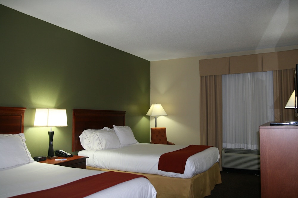 Holiday Inn Express & Suites Greenville by IHG - photo 16