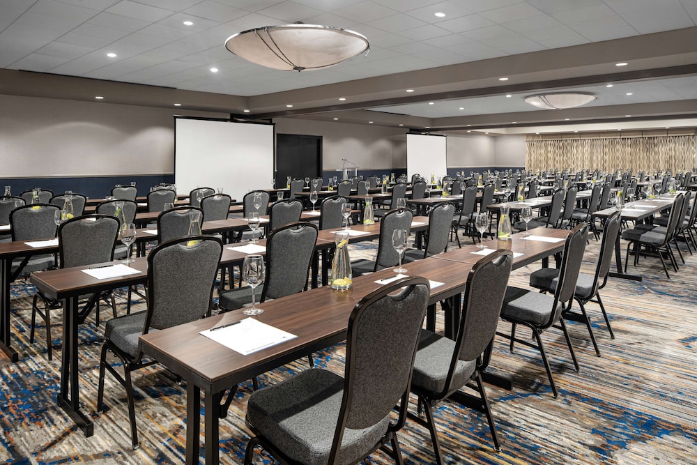 The Alloy King of Prussia a DoubleTree by Hilton - photo 55