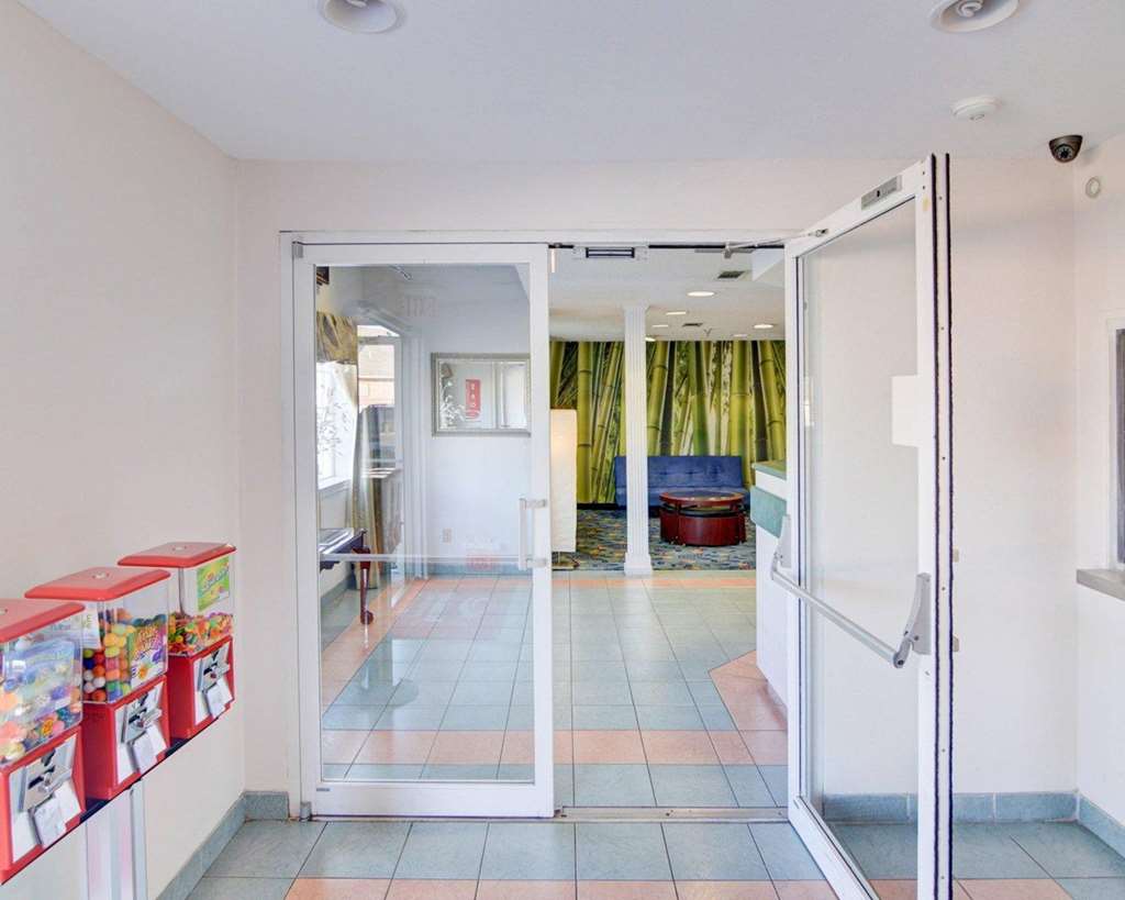 Rodeway Inn & Suites Lewisville I 35 - photo 6