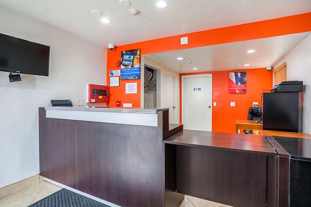 Motel 6 Ventura CA Downtown - photo 23