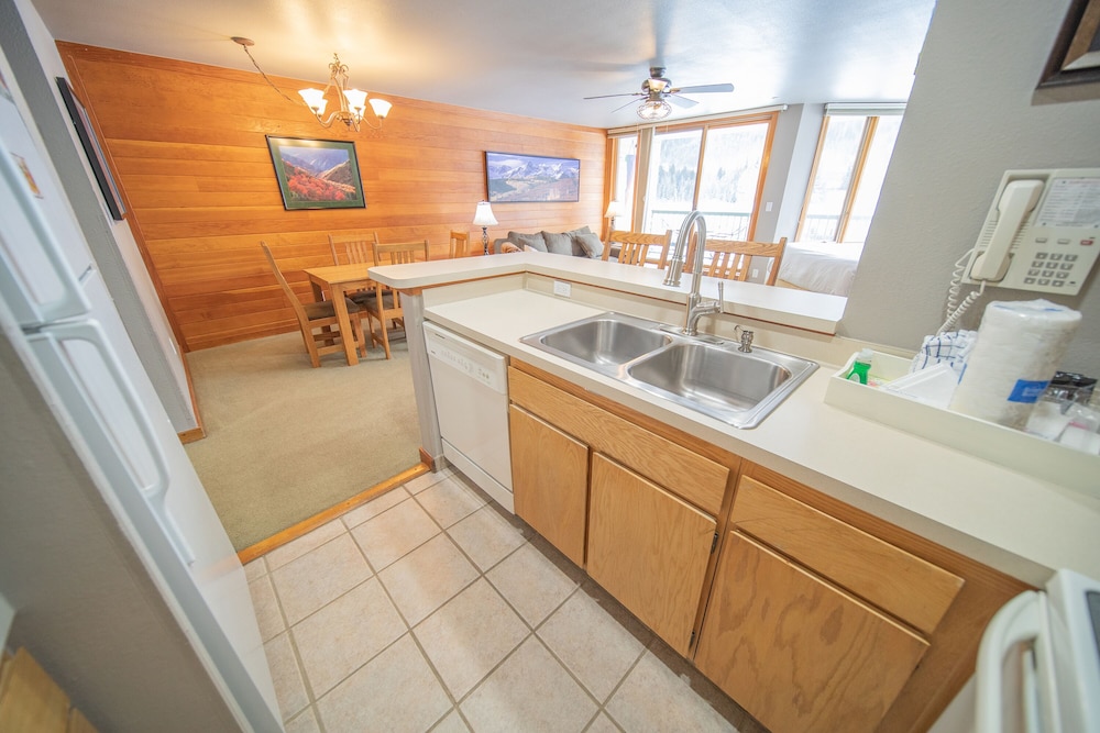 Lakeside Village by Vail Resorts - photo 33