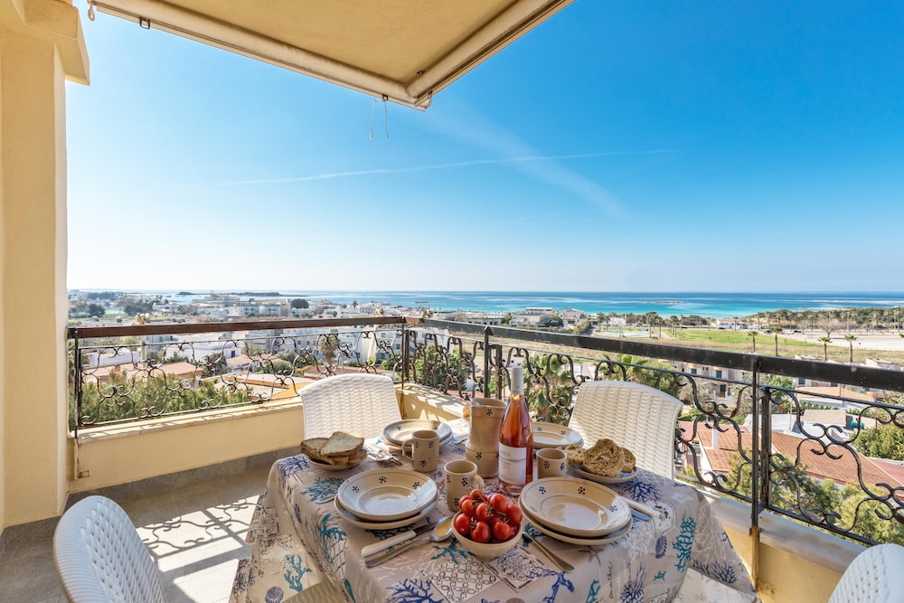 3837 Appartamento Ibiza by Barbarhouse — 4-Star Luxury Hotel in Porto Cesareo, Italy
