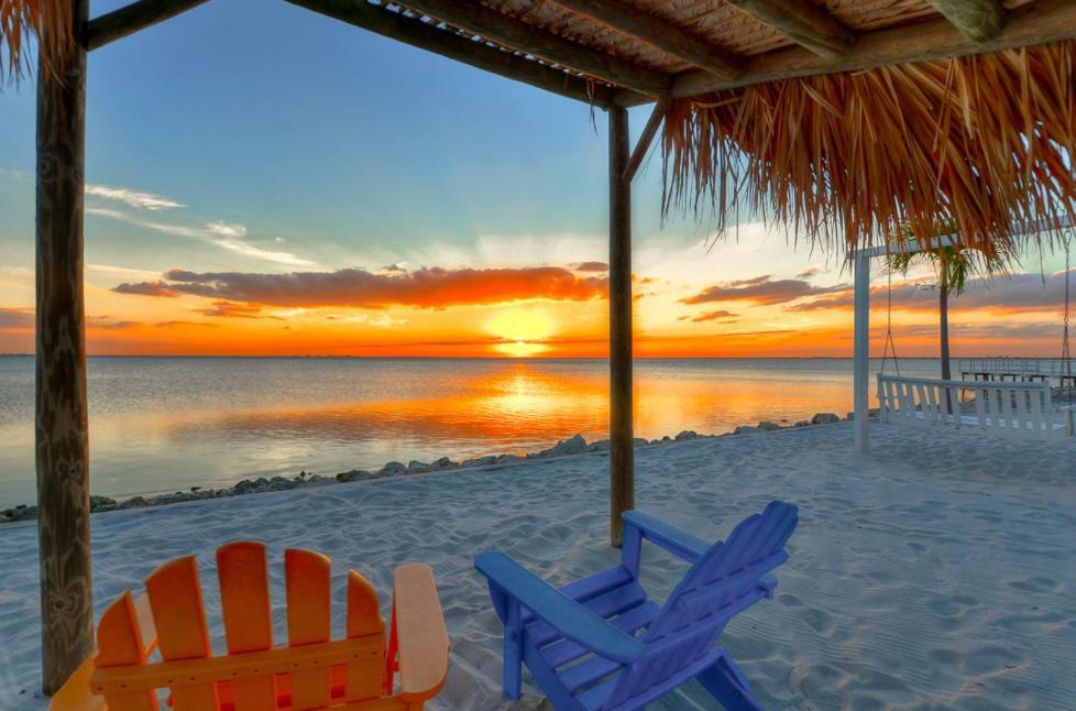 227 Wifi New Paint Amazing Views Close To Bucs Stadium — 4-Star Luxury Hotel in Tampa, United States