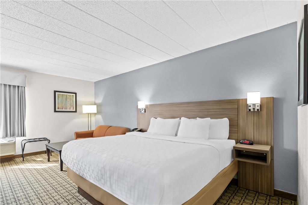 Clarion Inn Cranberry Township - photo 17