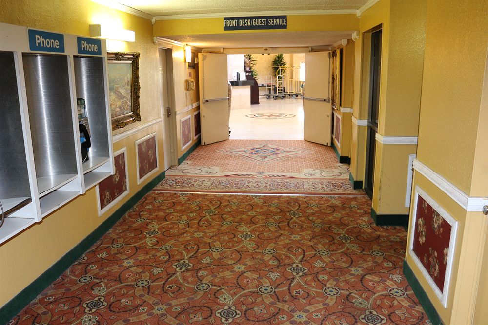 I Drive Grand Resort & Suites - photo 45